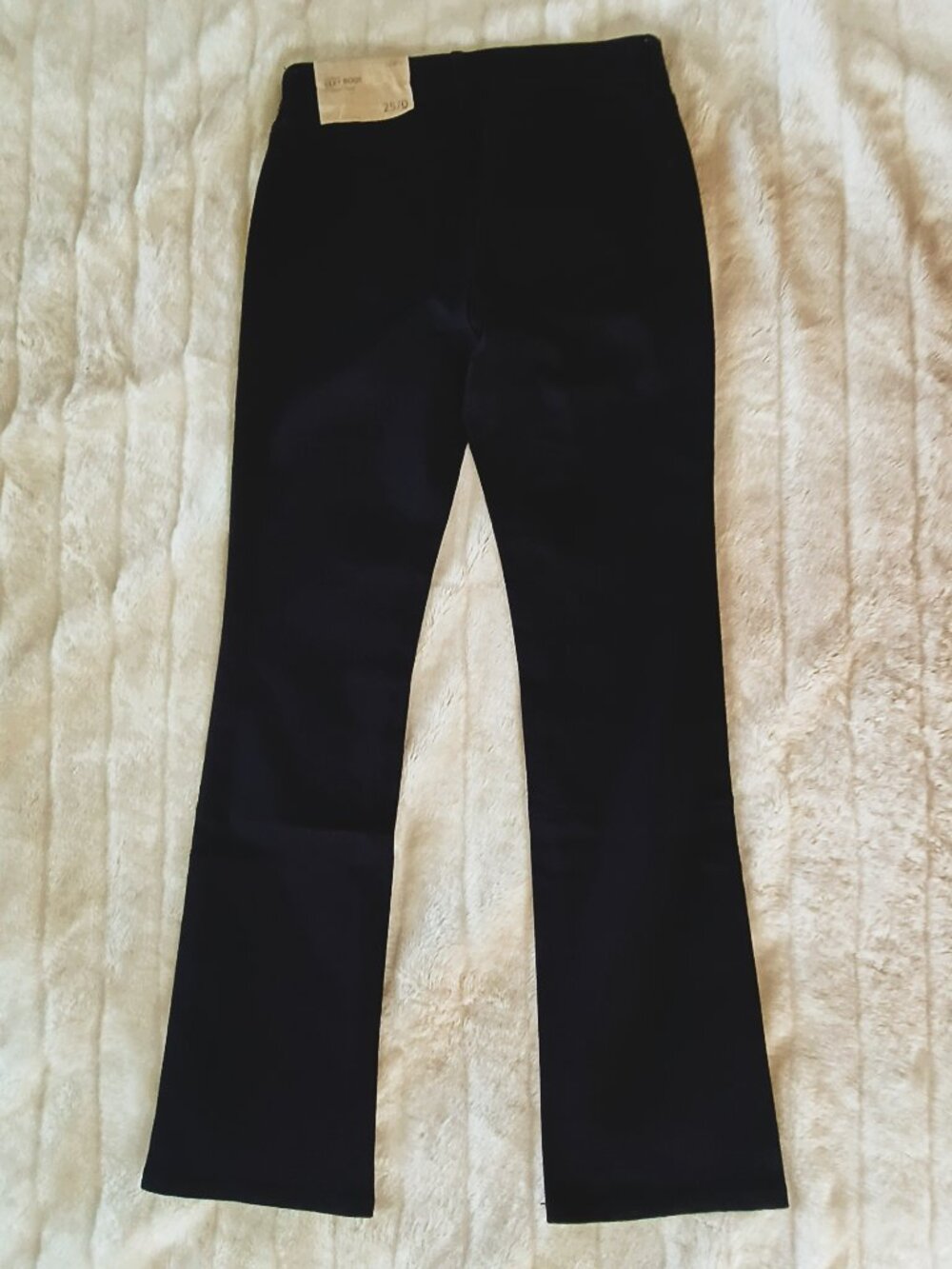 LOFT Ann Taylor Sexy Boot Cut Jeans 💞💞 Just Posted 🌹😃 - Picture 3 of 15